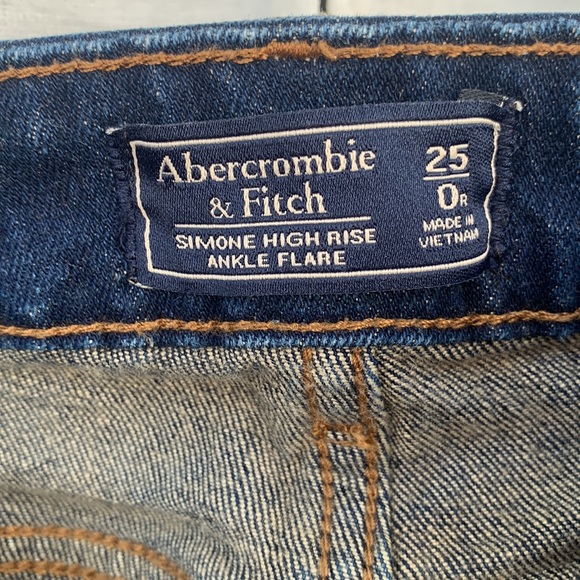Abercrombie & Fitch Simone High Rise Ankle Flare Raw Hem Jeans - Picture 11 of 12